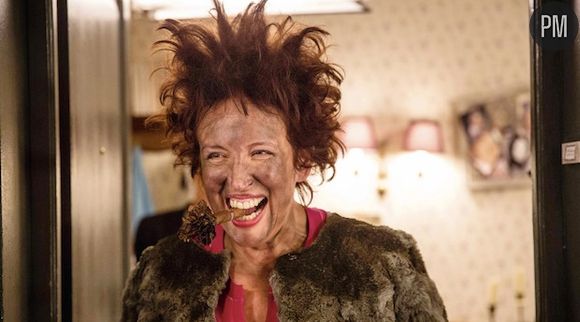 Roselyne Bachelot joue la comédie dans "Nos chers voisins"