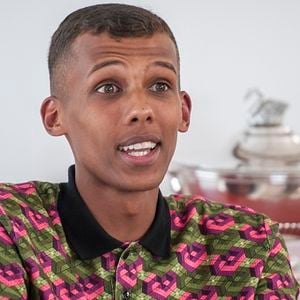 Stromae aura bientôt sa propre marionnette aux "Guignols de l'info"