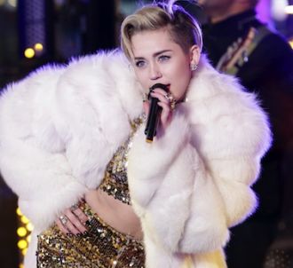 Le clip 'Wrecking Ball' de Miley Cyrus interdit d'antenne...