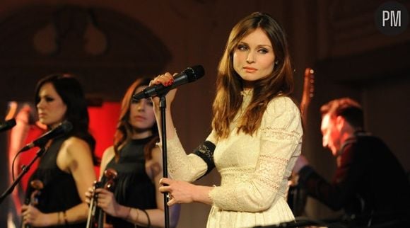 Sophie Ellis-Bextor de retour dans le top 5 des charts britanniques