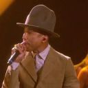 Pharrell Williams et Nile Rodgers chantent "Get Lucky", "Good Times" et "Happy" aux Brit Awards 2014