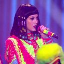 Katy Perry chante "Dark Horse" aux Brit Awards 2014