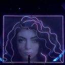 Disclosure, Lorde et Aluna Francis chantent "Royals" aux Brit Awards 2014