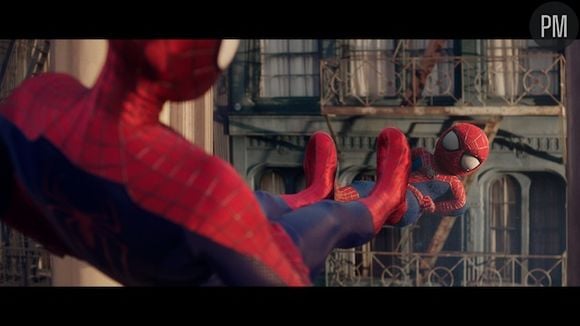 Evian s'amuse avec le "Baby Spider-Man"