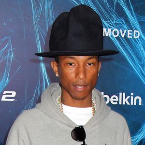 Pharrell Williams égale le record de Lou Bega