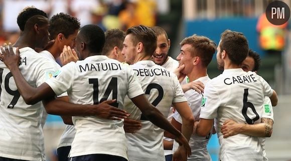 Les Bleus ravis après leur voctoire contre le Nigeria, le 30 juin 2014.