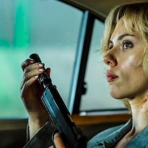 "Lucy" reste en tête du box-office