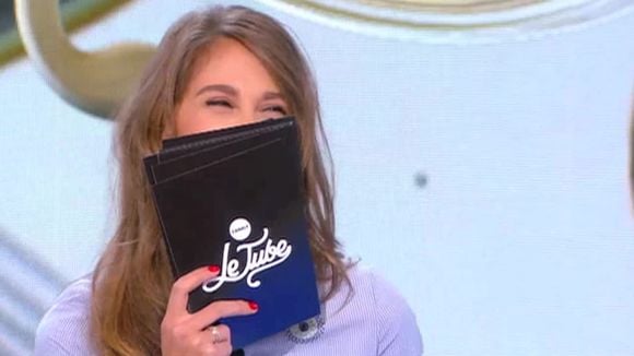 "Le Tube" : Ophélie Meunier prise d'un fou rire après une anecdote gênante