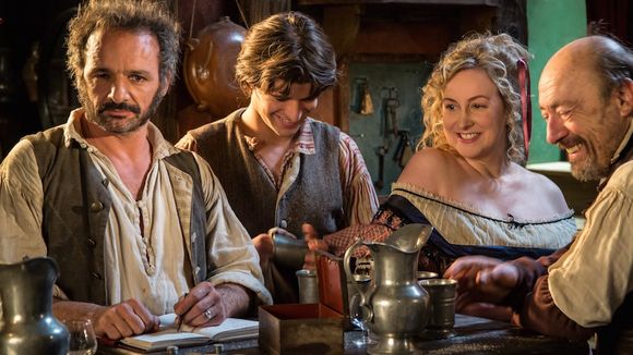 W9 : "La petite histoire de France" renouvelée pour une saison 2