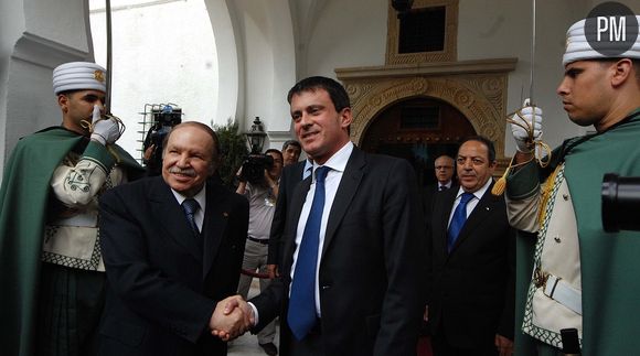 Manuel Valls avec le président algérien Abdelaziz Bouteflika en 2012