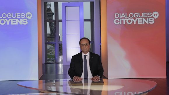 Audiences : François Hollande déçoit, battu par "Falco", carton pour TMC, W9 et Camille Combal en forme
