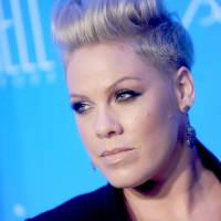 "Just Like Fire" : Pink dévoile son nouveau single pour "Alice de l'autre côté du miroir"