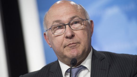 Michel Sapin regrette le manque de respect de Léa Salamé envers François Hollande