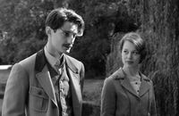 Pierre Niney est un "poilu" dans "Frantz" de François ozon