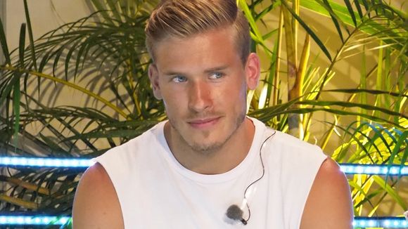 TFX : Un candidat de "La villa : la bataille des couples" gravement blessé dans un accident