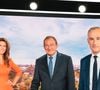 Anne-Claire Coudray, Jean-Pierre Pernaut et Gilles Bouleau sur le plateau du nouveau JT de TF1