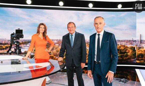 Anne-Claire Coudray, Jean-Pierre Pernaut et Gilles Bouleau sur le plateau du nouveau JT de TF1