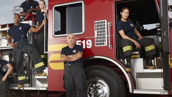 Audiences : "Grey's Anatomy : Station 19" démarre très bien sur TF1