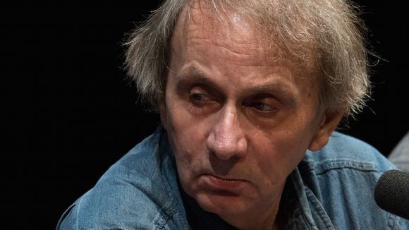 "Soumission" de Michel Houellebecq bientôt adapté en série