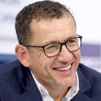 Dany Boon porte plainte contre "Mediapart" après une enquête sur l'optimisation fiscale du comédien