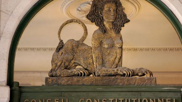 Le Conseil constitutionnel confirme l'interdiction de prises d'images et de sons lors des procès
