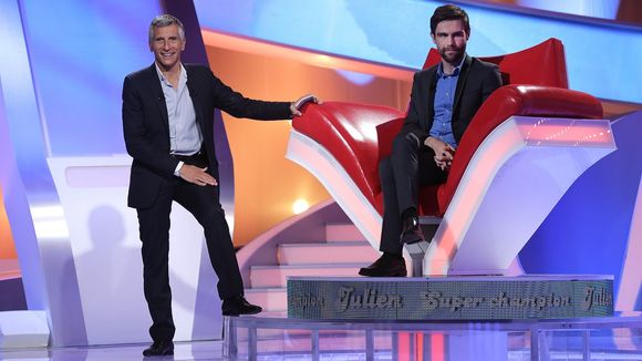 "Tout le monde veut prendre sa place" : Reprise des tournages jeudi sans public et avec des plexiglass