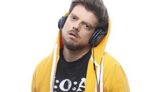 "Greg Guillotin : Le pire stagiaire" : Le sketch écarté du dernier prime est mis en ligne aujourd'hui sur Youtube