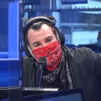 Michaël Youn ému et sans voix face à Hélène Mannarino sur Europe 1