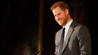 Le prince Harry a pris ses distances avec la famille royale car la presse "détruisait sa santé mentale"