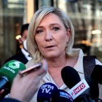 Marine Le Pen refuse de participer à des débats télévisés sans Emmanuel Macron