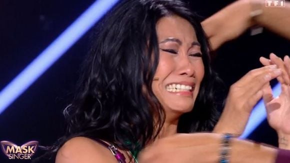 "Mask Singer" : Anggun en pleurs après la prestation de la star internationale