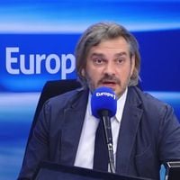 Affaire "Le Point" : Pour Etienne Gernelle, Aziz Zemouri a "raconté n'importe quoi" et "enfumé sa hiérarchie"