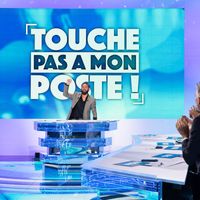 Audiences access 20h : "Touche pas à mon poste" en repli sur C8