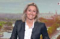 Anne-Sophie Lapix pousse la chansonnette au "20 Heures" de France 2