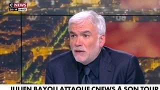 "Ils n'ont pas beaucoup de courage !" : Pascal Praud s'attaque à Francis Letellier et Gilles Bornstein sur CNews