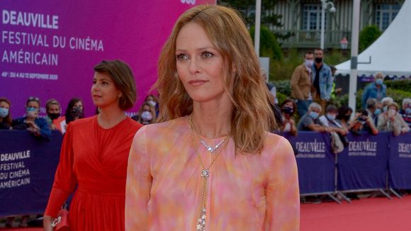 Netflix : Ce film irrésistible avec Romain Duris et Vanessa Paradis va quitter la plateforme