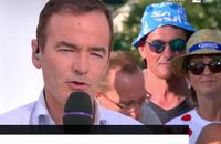 Franck Ferrand dans "Vélo club" sur France 2 le dimanche 16 juillet 2023.