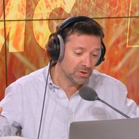 "Je n'en veux pas de votre daube !" : Julien Cazarre parodie Maxime Saada refusant de participer à l'appel d'offres de la Ligue 1