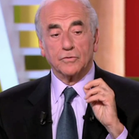 Quand Jean-Pierre Elkabbach appelait à "ne pas sacrifier les femmes journalistes" dans "C à vous"