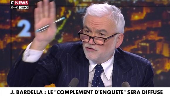 CNews : Le Conseil d'État ordonne à l'Arcom de renforcer son contrôle sur la chaîne du groupe de Vincent Bolloré