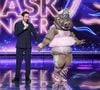 Camille Combal et l'Hippopotame de "Mask Singer" 2024