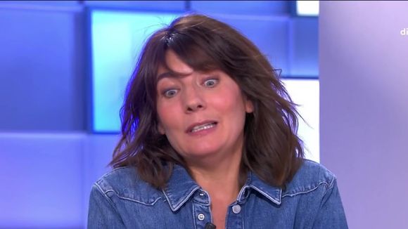 "Ça me choque terriblement" : Estelle Denis pousse un coup de gueule à propos des porteurs de la flamme olympique