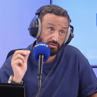 "'Libération', un énorme torchon" : Sur Europe 1, Cyril Hanouna s'en prend au quotidien, un journaliste lui répond en dévoilant un message d'intimidation que lui a envoyé l'animateur en privé