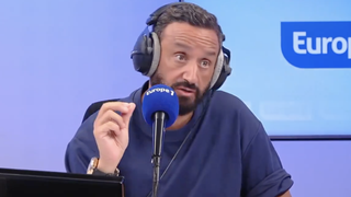 "'Libération', un énorme torchon" : Sur Europe 1, Cyril Hanouna s'en prend au quotidien, un journaliste lui répond en dévoilant un message d'intimidation que lui a envoyé l'animateur en privé