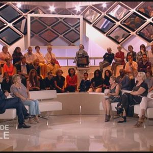 Jean-Luc Delarue présente "Réunion de famille" sur France 2