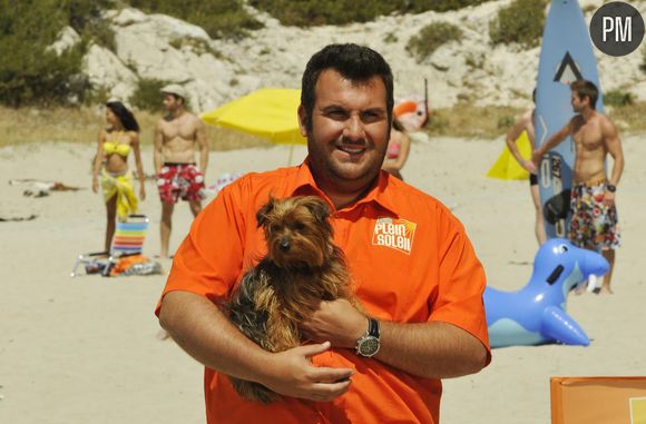 Laurent Ournac dans la série "Camping Paradis" sur TF1