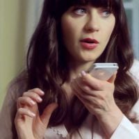 Pub : Apple s'offre Samuel L. Jackson et Zooey Deschanel pour faire la promotion de Siri