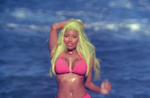 Nicki Minaj dans le clip "Starships"