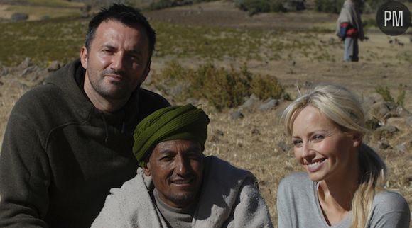 Frédéric Lopez et Adriana Karembeu dans "Rendez-vous en terre inconnue"