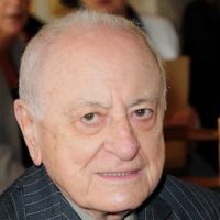 Pierre Bergé critique un article du "Monde"